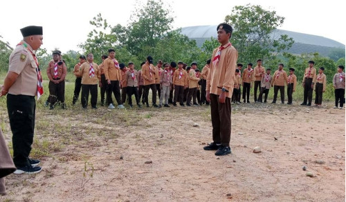 Kemah Terpadu Robbani SDIT Al Fityah Pekanbaru Membentuk Karakter Tangguh, Mandiri, dan Berakhlak Mulia